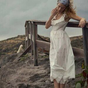 Doen FARAH DRESS in SALT